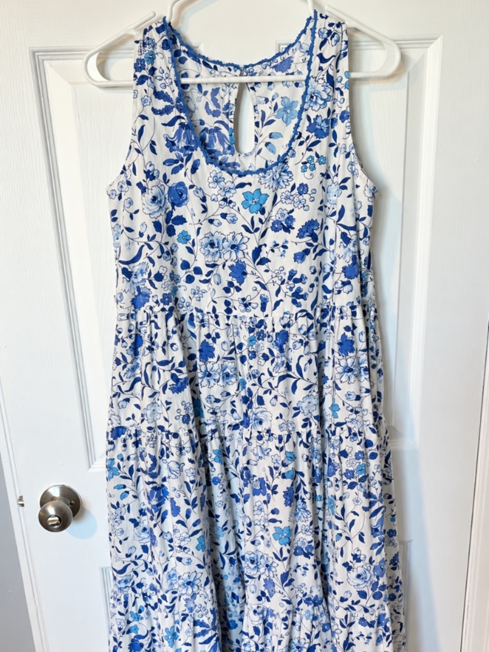 Blue & White Floral Tiered Maxi Dress Approx Size Large